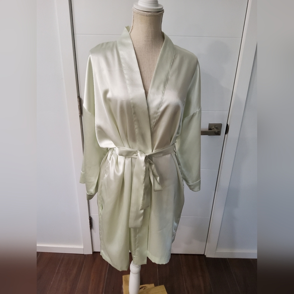 Vintage Oscar De La Renta Embroidered Logo Belted Satin Robe Size S
